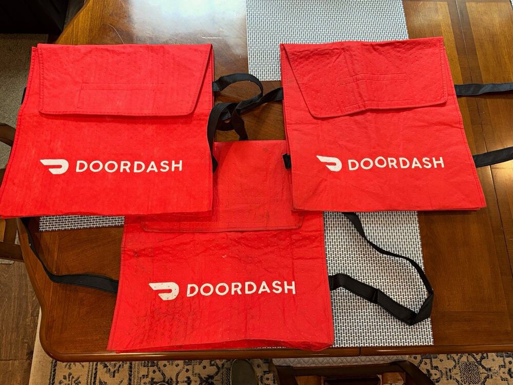 DoorDash Red Insulated Pizza Delivery Bag Lot of 3 w/ Shoulder Strap